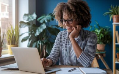 Dématerialisation fiscale en 2026–2027 : définition, différences avec la facture électronique, calendrier par taille d’entreprise et exigences techniques pour réussir la transition