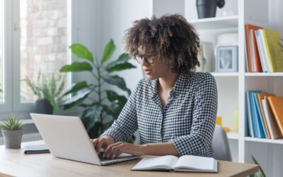Facturation récurrente licences logicielles : définition, fonctionnalités clés et étapes concrètes pour automatiser, intégrer à votre CRM/ERP et booster vos revenus